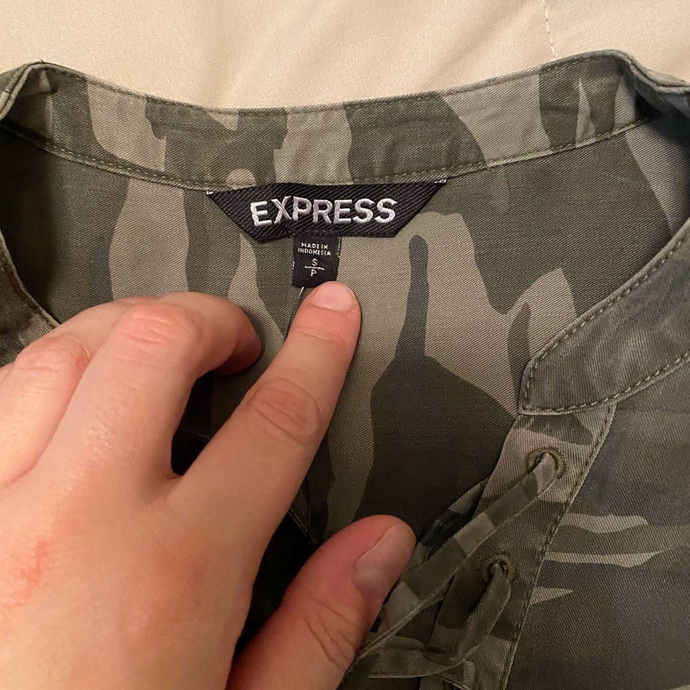 Express top - Picture 2 of 2
